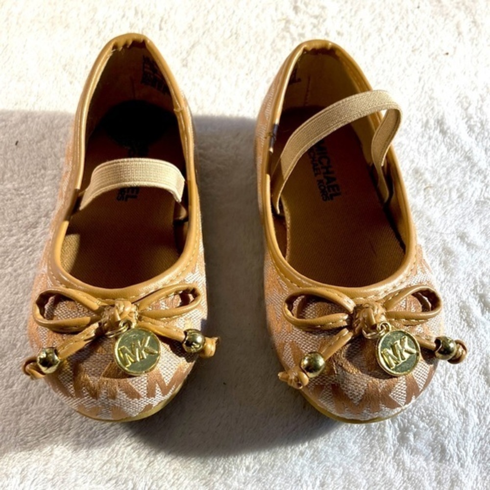 Michael Michael Kors Lil Fatima Ballet Flats
